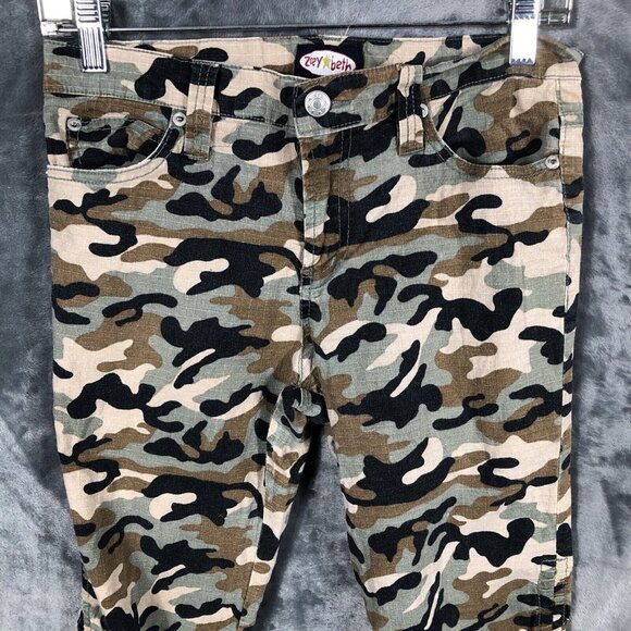 Zoey Beth Shorts Girls 9 Camouflage￼ Bermuda Pants - Picture 2 of 9